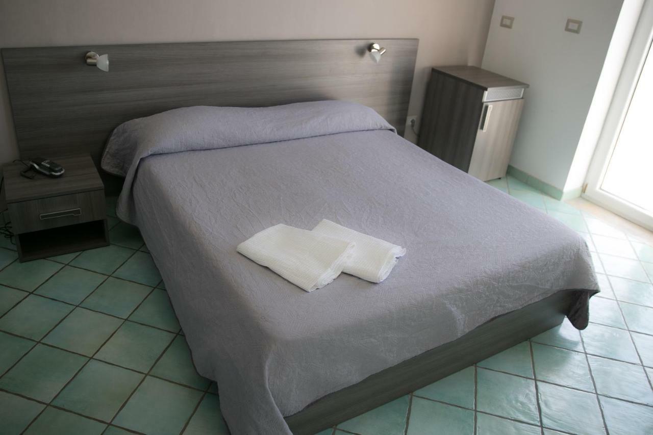 Hotel La Perla Виламаре Екстериор снимка